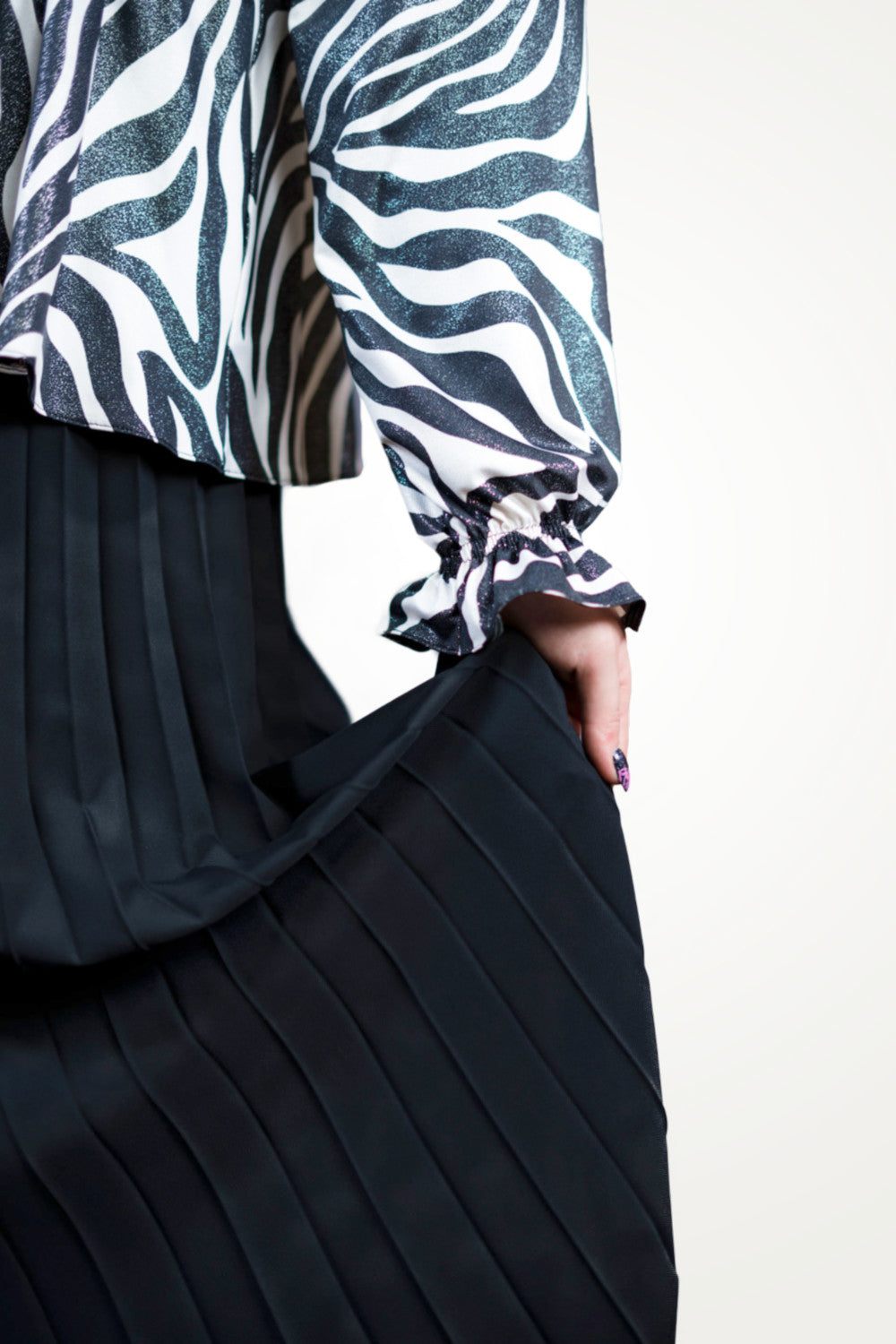 Sabiyya Zebra Modest Skirt Set | Black